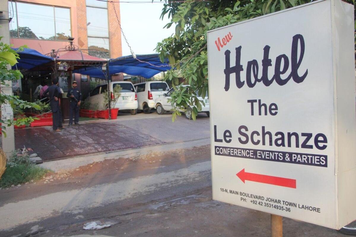 Hotel The Leschanze Lahore Exterior photo