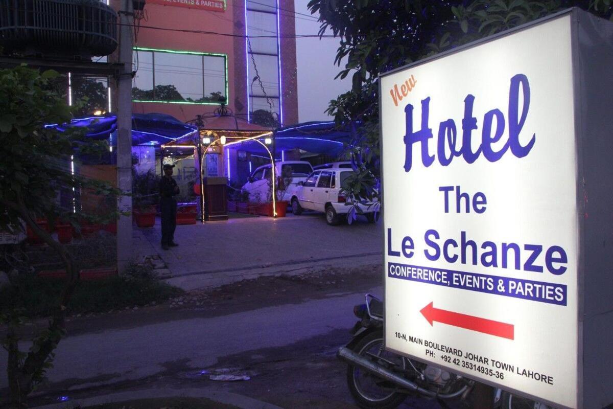 Hotel The Leschanze Lahore Exterior photo
