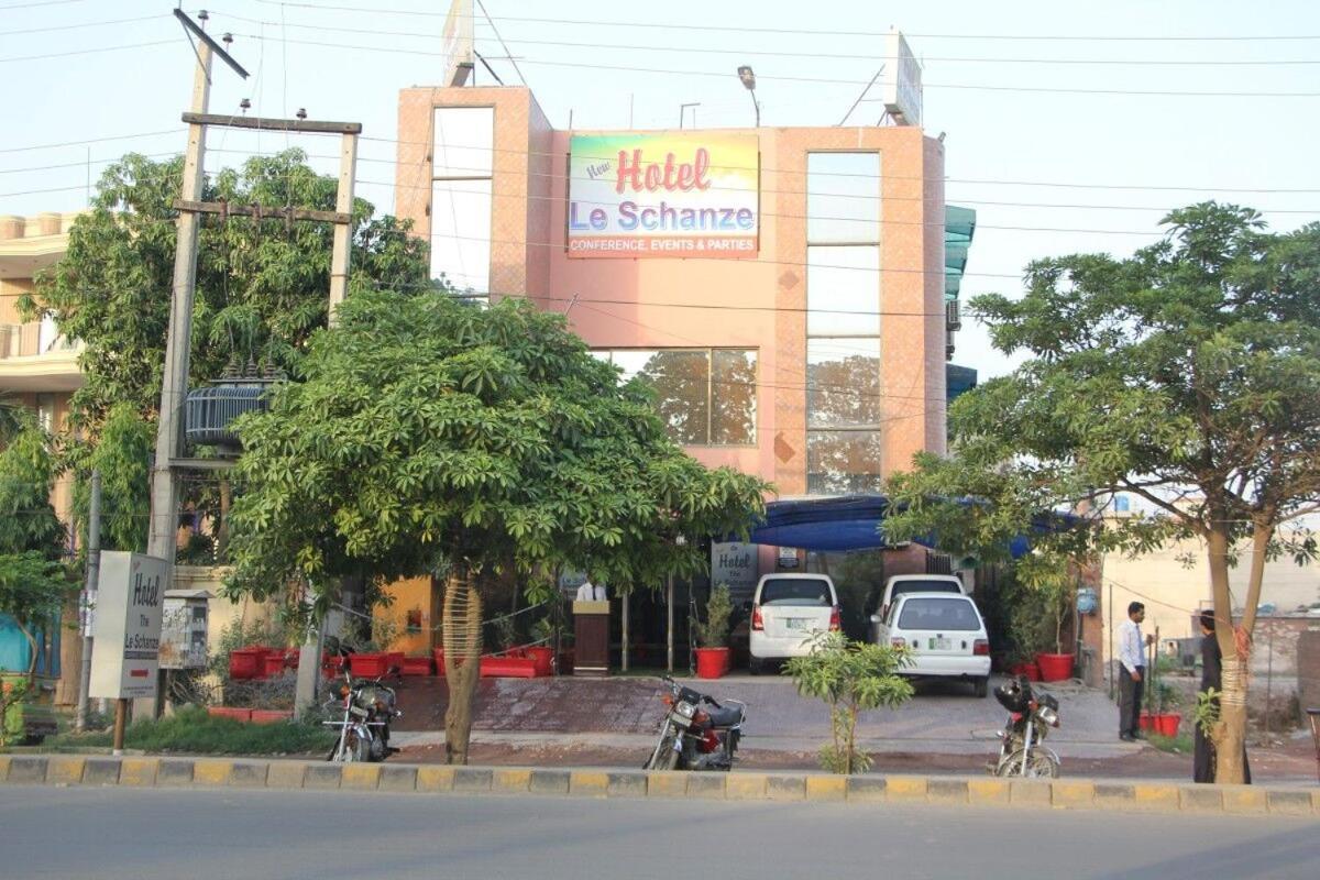 Hotel The Leschanze Lahore Exterior photo